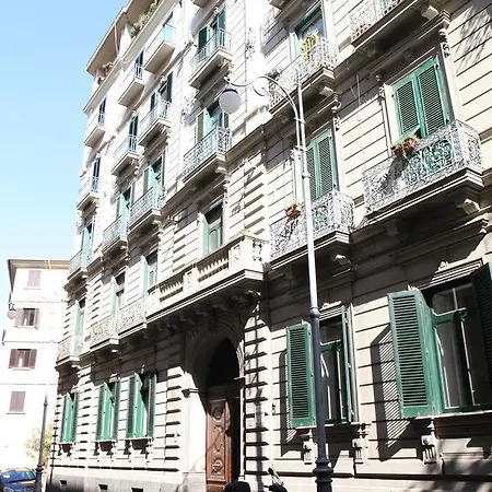 Bed and breakfast Palazzo Scaramella 3*
